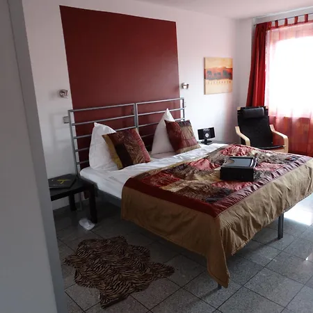 Art Koerschen Otel